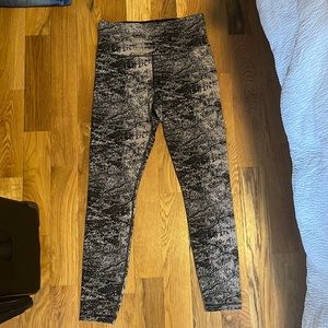 Athleta Glades Ultra High Rise Elation Tight Medium